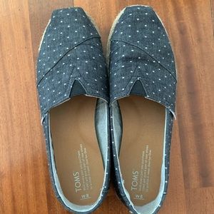 TOMS shoes- Polka Dots